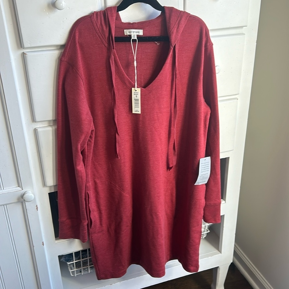 NWT Max Studio small oversized long hoodie with pockets NWT. Super soft